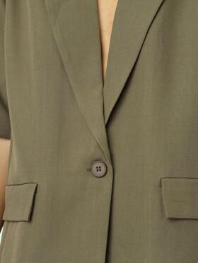Sisters Point Viksa army blazer