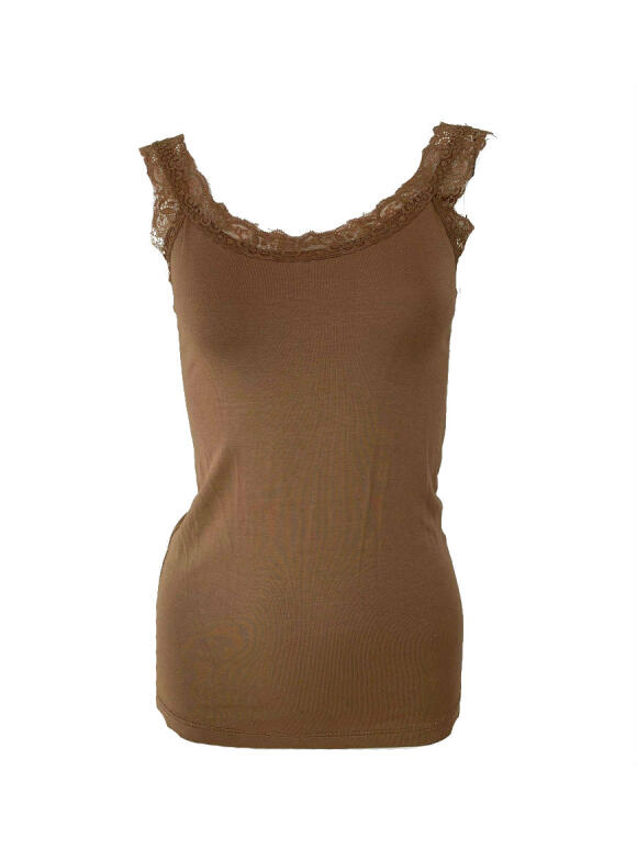 Three M - 3M2051C Top