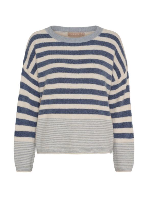 Marta Du Château - Marta Du Chateau Elara Strik Marta Du Château - Marta Du Chateau Elara Strik