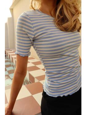 Libertè Essentiels Natalie lyseblå kort ærmet t-shirt