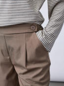 Sisters Point - Sisters Point Viksa crop sand buks