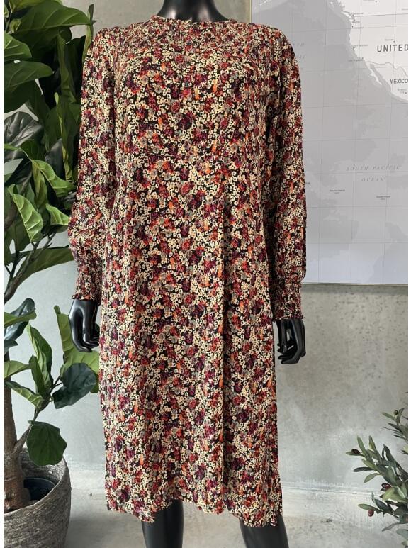 Vanting - Vanting rød Kjole Vanting - Vanting rød Kjole